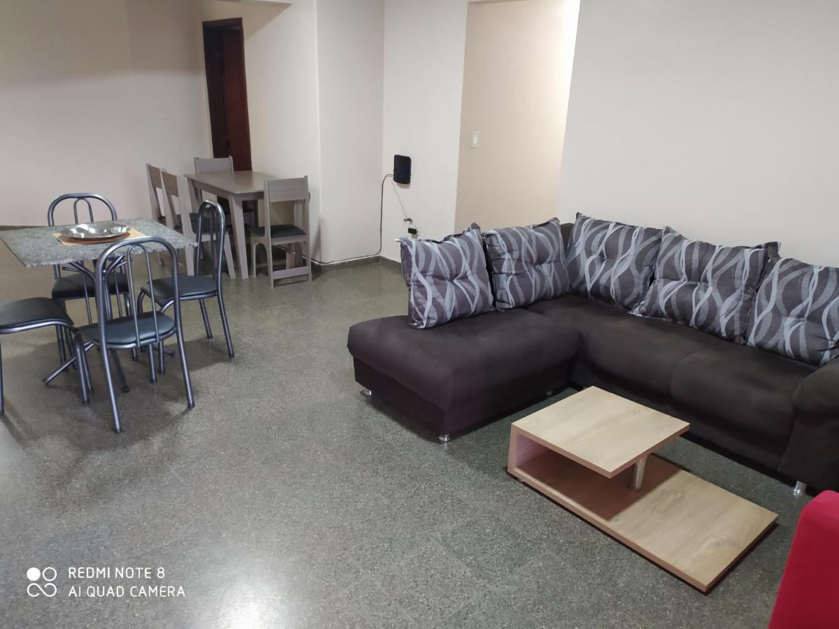 Amplio Y Comodo Apartamento Con Bella Vista En Pleno Centro Ciudad del Este Luaran gambar